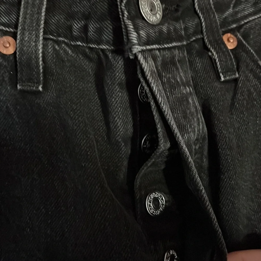 Levi 501 Jean - Picture 7 of 16
